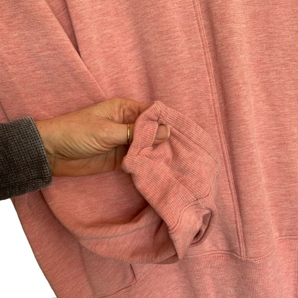 Athleta Apollo Crewneck Sweatshirt in Conch Pink Heather Size M - Picture 10 of 11